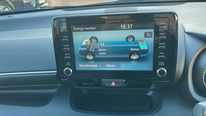 Toyota Yaris 1.5 Hybrid Design 5dr CVT Hybrid Hatchback